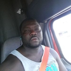 Meet your Posher, Zoe plezi