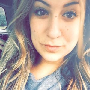 Meet your Posher, Alyse