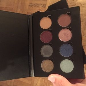 8 Anastasia Beverly Hills Single Shadows