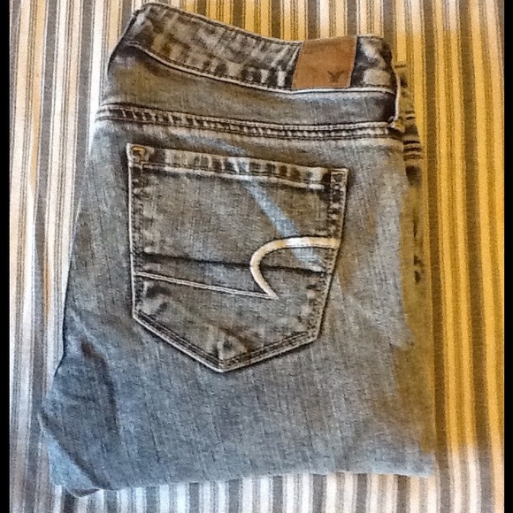 American Eagle Size 2 Stretch Skinny Jeans
