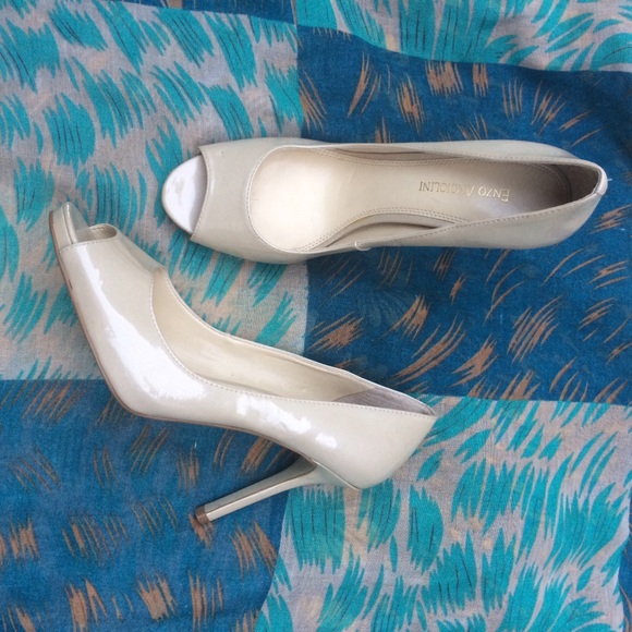 Enzo Angiolini Champagne Pump