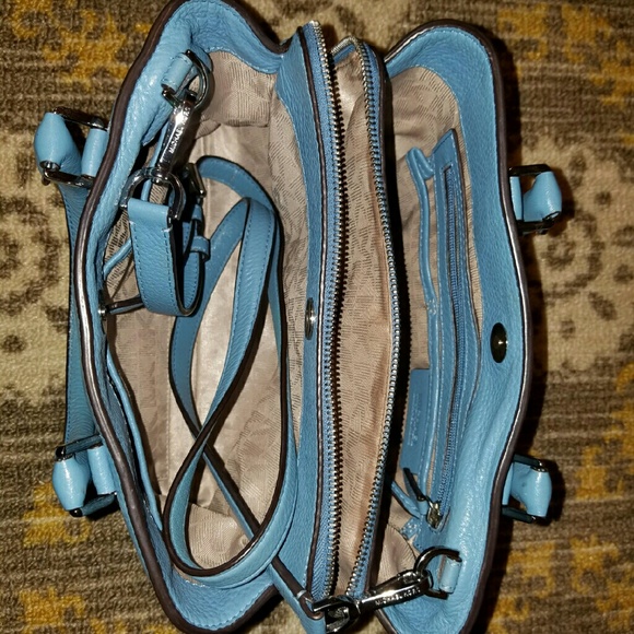 Michael Kors - Picture 3 of 4