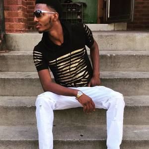 Meet your Posher, Devonte