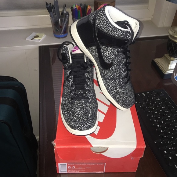 Brand new Nikes never been worn!