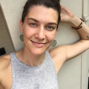 Meet your Posher, Elizabeth