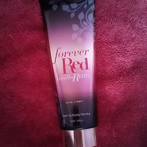Bath and body works forever red body cream
