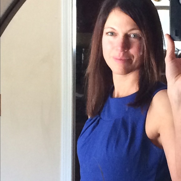 Meet your Posher, Jennifer - Picture 2 of 2