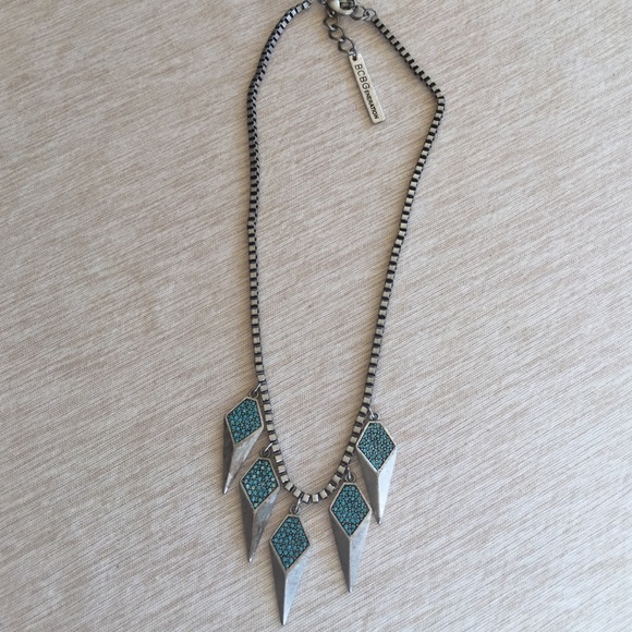 BCBGeneration necklace - Picture 4 of 8