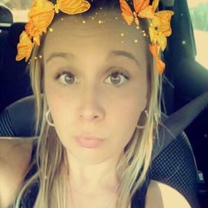 Meet your Posher, Chelsae