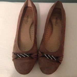 Vaneli Shoes - Like new Vaneli suede tan flats size 7.5 M Vaneli Shoes - Like new Vaneli suede tan flats size 7.5 M