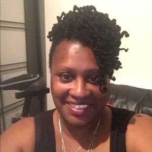 Meet your Posher, Jeanette