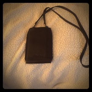 Eddie Bauer cross body leathers wallet