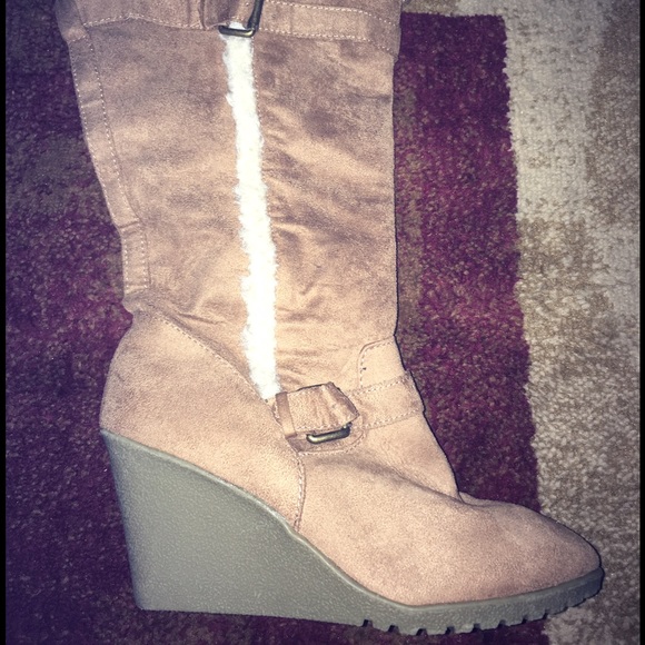 Women's size 9 knee boots - Picture 1 of 2
