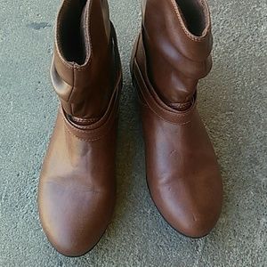 📢flash sale📢 Brown Boots