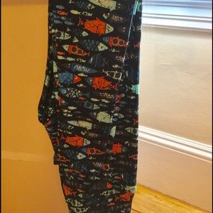 LuLaRoe black neon fish OS