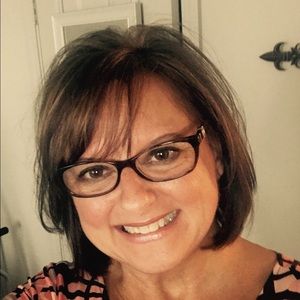 Meet your Posher, Bobbye