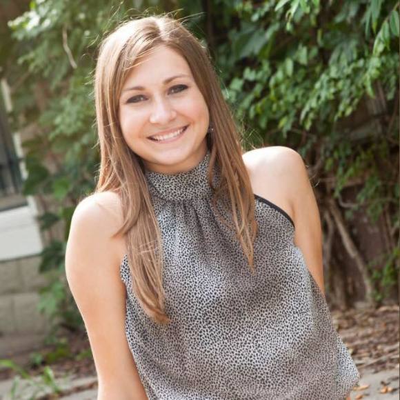 Meet your Posher, Cassie