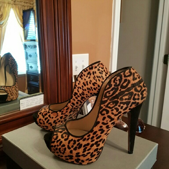 HOTT! Classiques Entier Open Toe Pumps