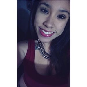 Meet your Posher, Daniela