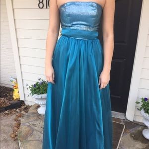 Beautiful Blue A-Line Evening Gown