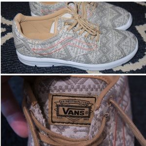 Vans Moroccan Geo ISO 1.5 with box