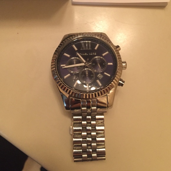 Mk watch - Picture 2 of 4