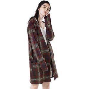 UNIF nevermind duster