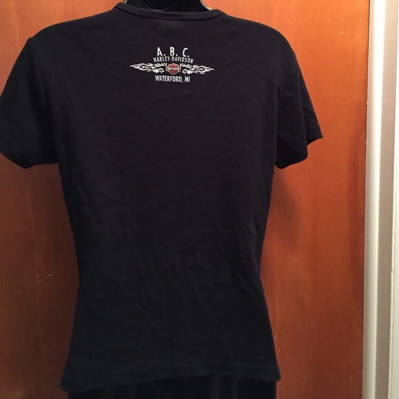 Authentic HD T - Picture 2 of 4