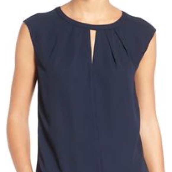 CeCe Pleated Short Sleeve Blouse with Keyhole