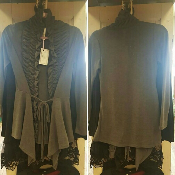 Ladies ruffle front cardigan - Picture 2 of 2