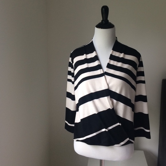 Deletta size small striped blouse