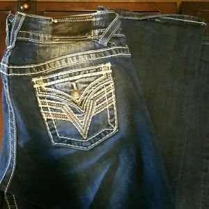 Super cute Vigoss Dallas slim bootcut jeans