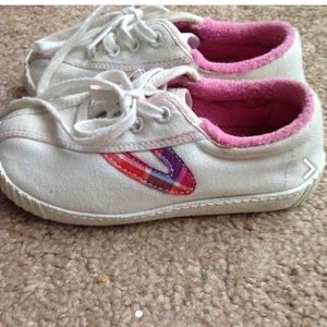 Tretorn girls sneakers size 9