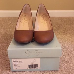 Jessica Simpson Size 7 brown wedges