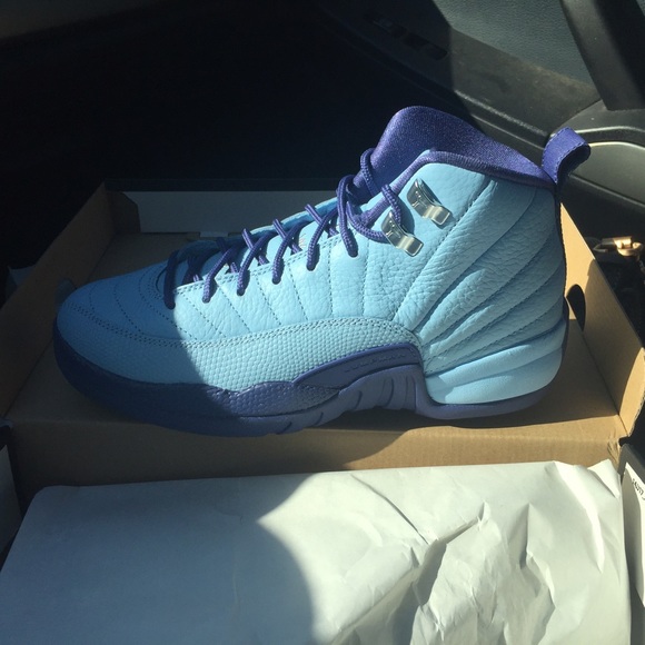😈🍇Retro 12 SOLD OUT IN STORES 😈🍇 - Picture 1 of 2