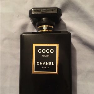 Coco Chanel noir perfume