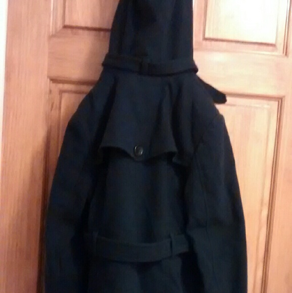 Black Coat - Picture 4 of 7
