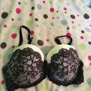 Victoria's Secret Dream Angels Lined Demi Lace Bra