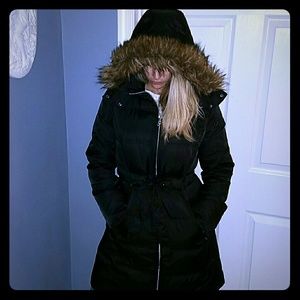 K. Cole blk fur trim hood puffer coat
