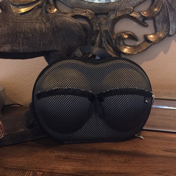 Bra case