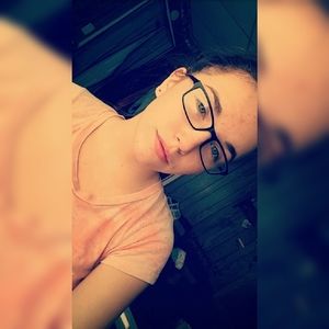 Meet your Posher, Rebecca