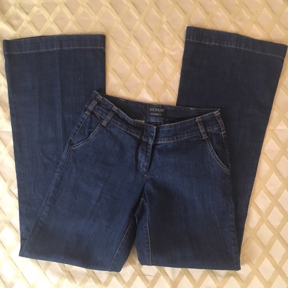 Venu Denim - 💥CLEARANCE 💥Venus Jeans Luna Fit Size 2