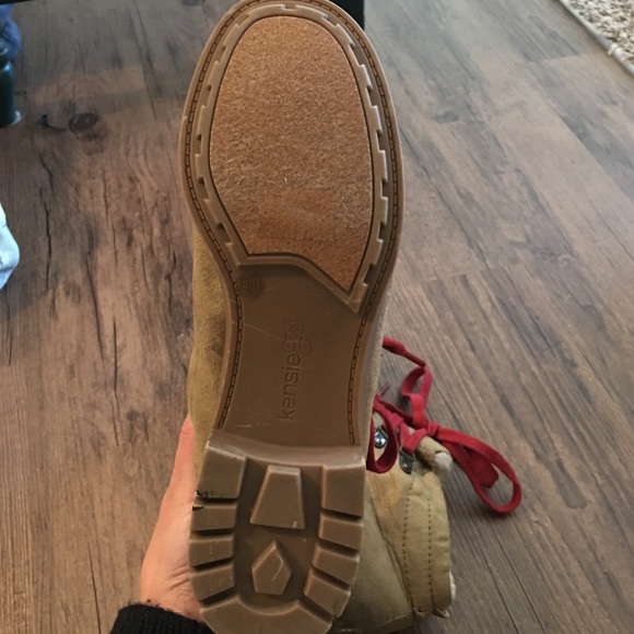 Fun Winter Boots - Picture 3 of 3