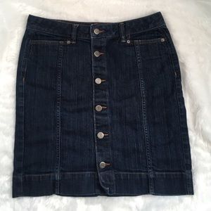 Banana Republic Petite Jean Skirt