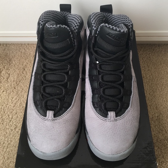 No trades. Jordan 10 "cool grey" size 4Y - Picture 1 of 4