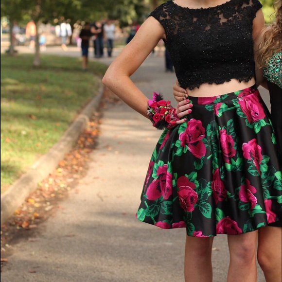 Sherri Hill Fall 2016 Homecoming 2 piece dress!!