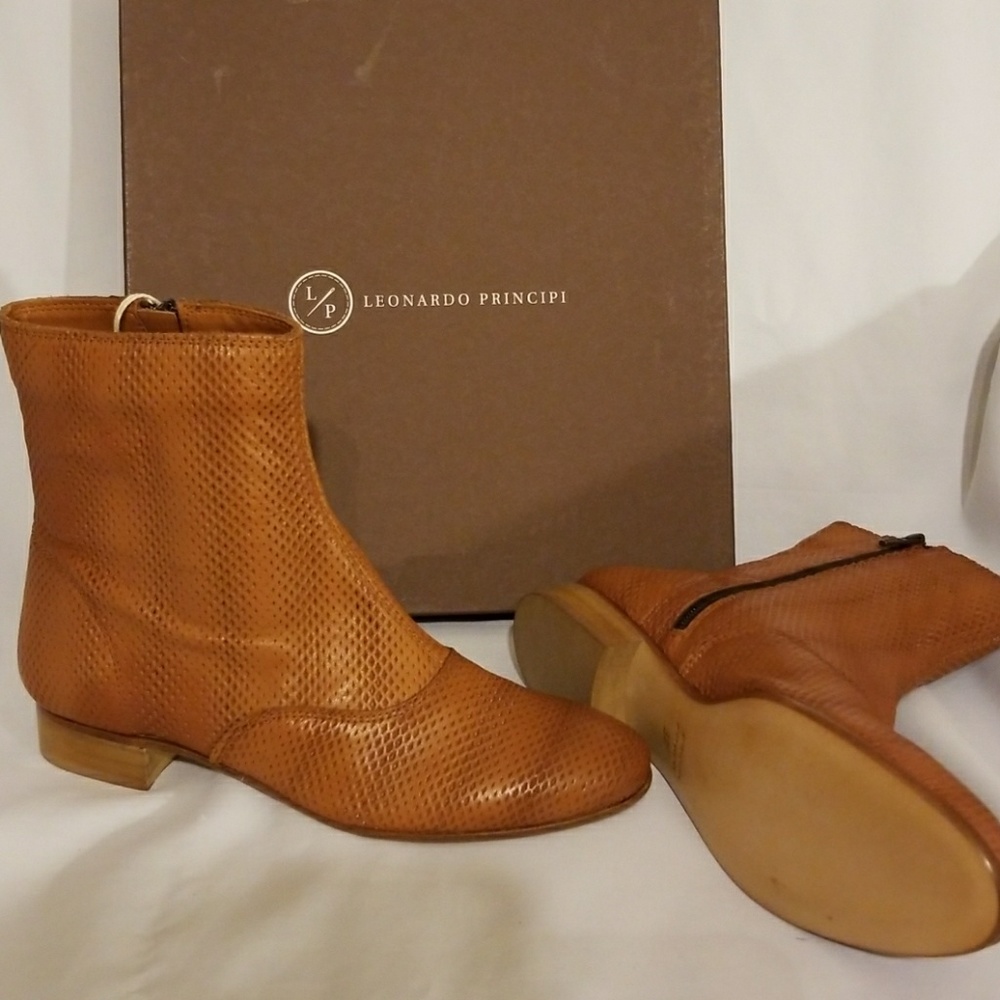 New Italian 100%Calfskin Ankle boot soft with box