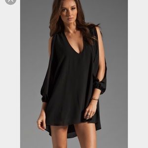 *NEW *Lovers + Friends Babydoll Dress -open sleeve