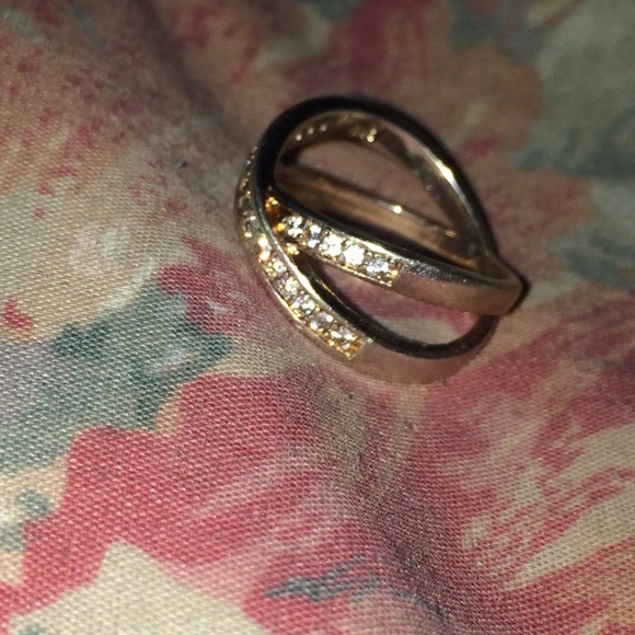 Diamond ring - Picture 2 of 2