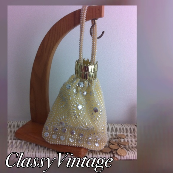 vintage Handbags - Adorable & unusual vintage bag